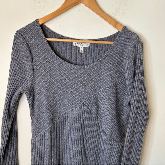 Jessica Simpson Maternity Grey Long Sleeve Ribbed Knit Dress Size XL - Picture 4 of 7
